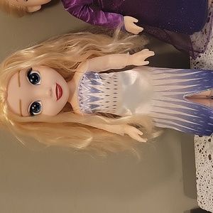 Elsa Frozen Doll